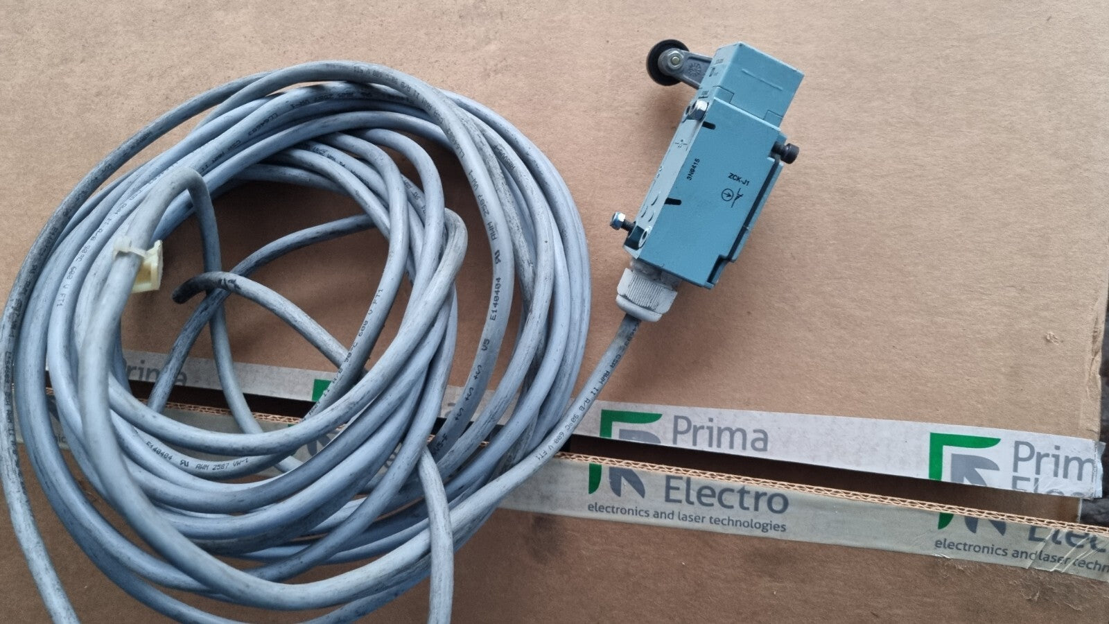 Telemecanique XCK-J + Cable/Kabel H05VV5-F, Endschalter Schalter Switch Safety