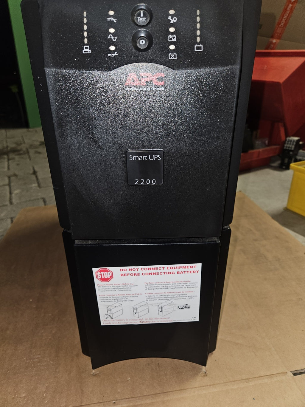 APC SMART-UPS 2200VA 1980W 120V 20A SUA2200 inkl Batterien, Tested Working
