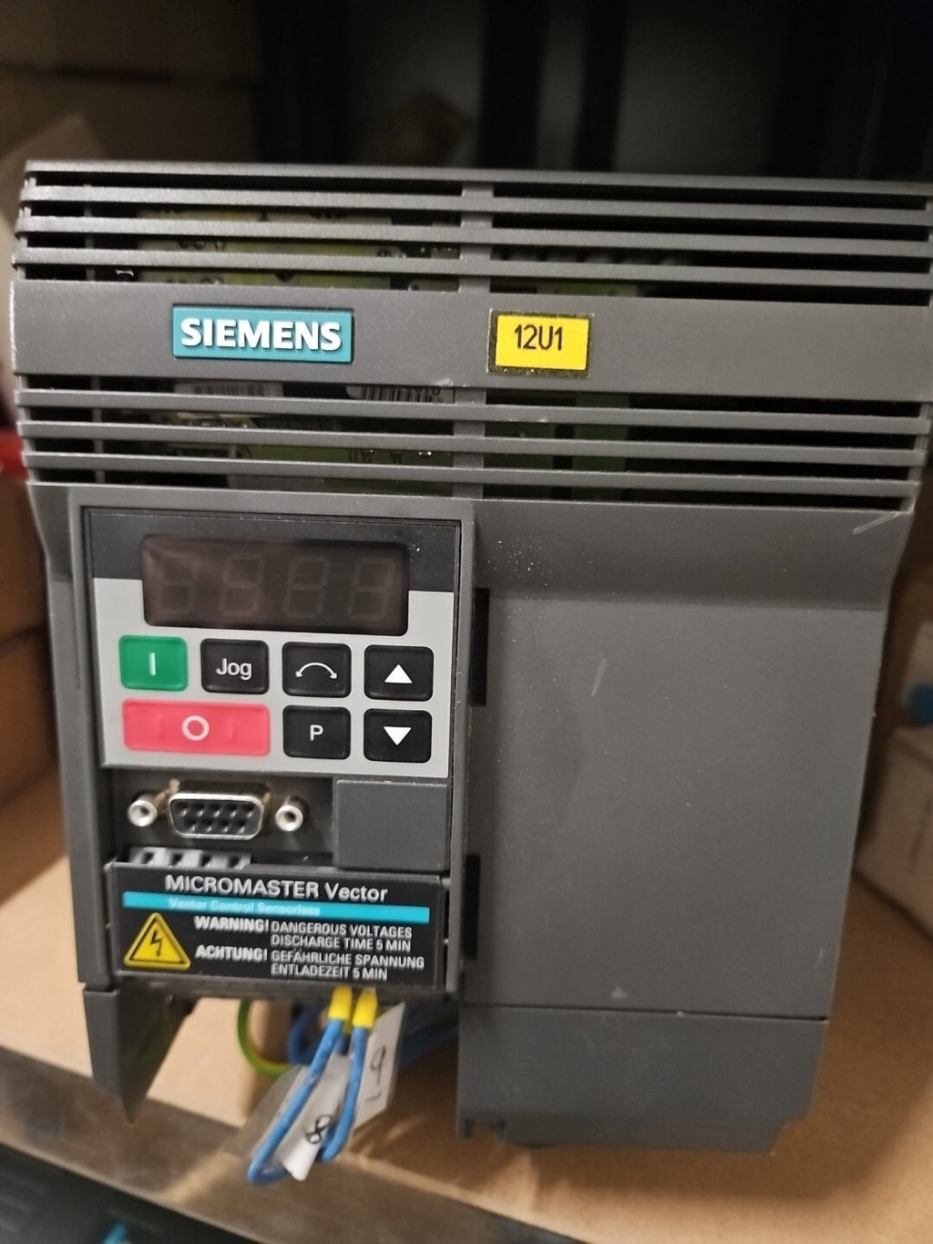 SIEMENS MICROMASTER Vector MMV110 6SE3215-2BB40 Refurbished, Fully Working
