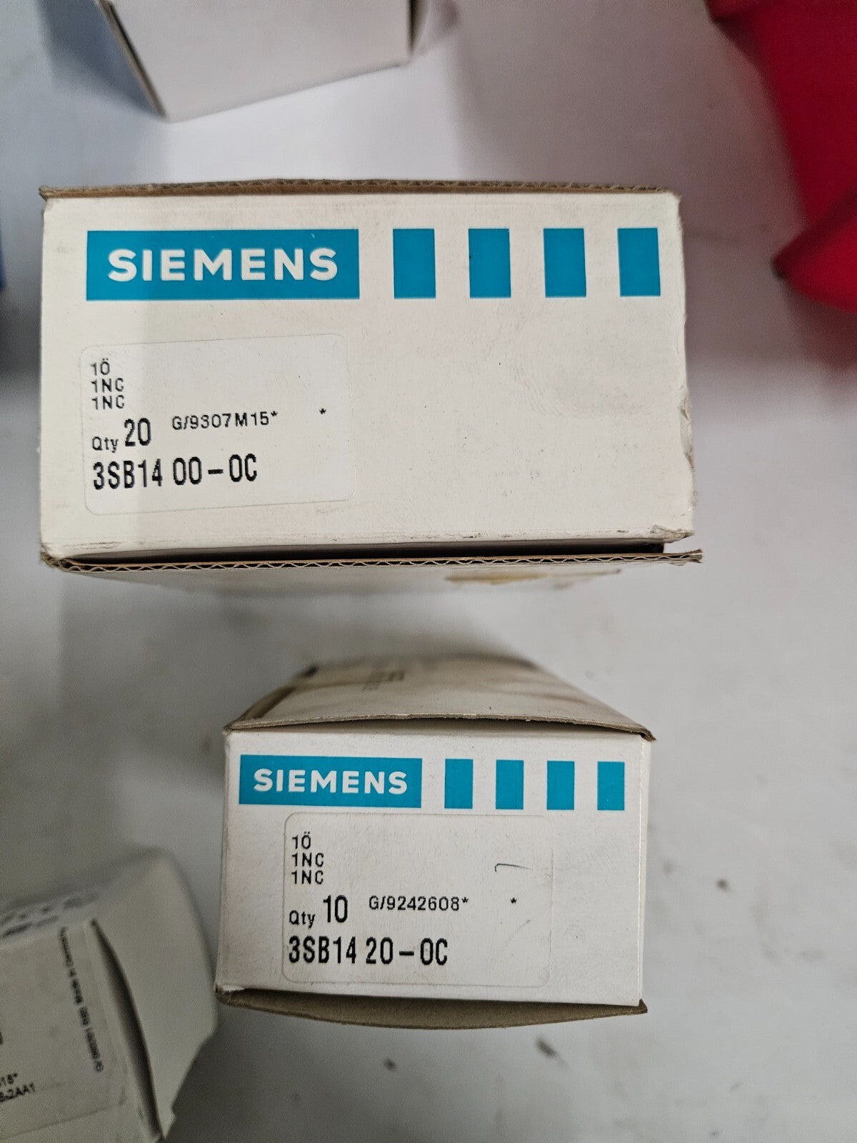 SIEMENS 7PU3140-2BN24, 7PU22 40-OAN40,7PU40 20-DC ZEITRELAIS neu/ovp, new in box