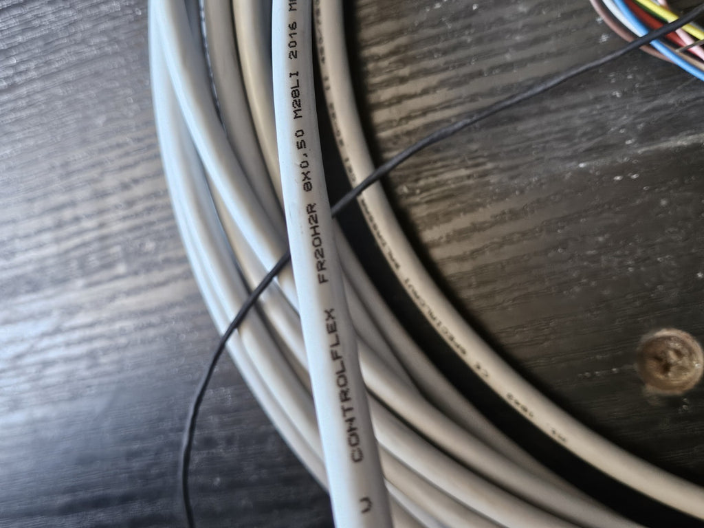 Baldassari LENZE Servodrive ENCODER Sensor Cable 10m, 8x0,5 M28LI, Controlflex