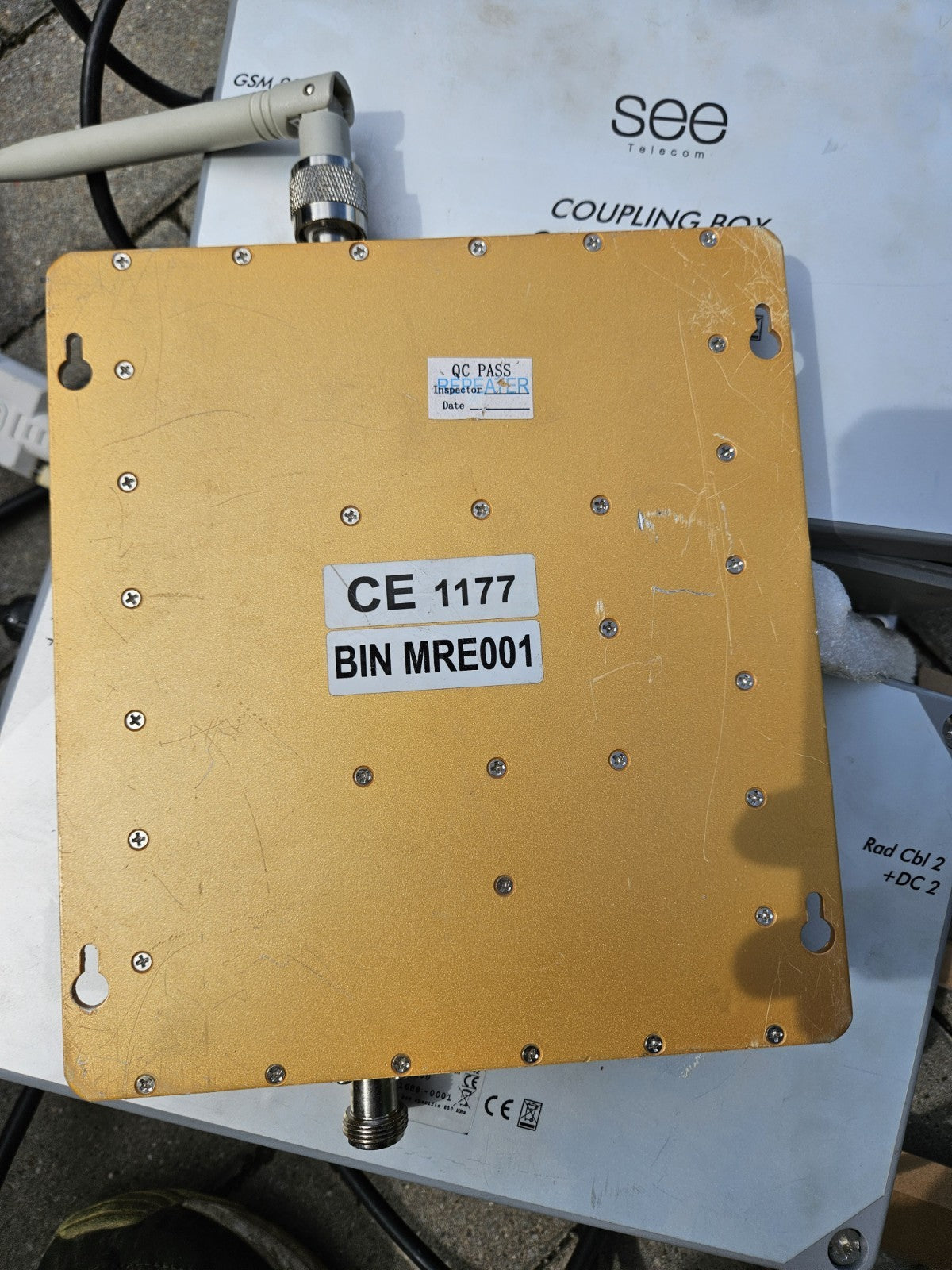 Dual Band GSM/DCS Mobile Signal Repeater Amplifier 900MHz 1800MHz 12V, Used