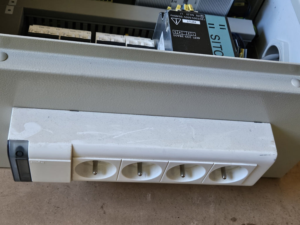 Biion Industrial Control Panel Enclosure | Siemens SITOP 24V, Moxa EDS-308, B&R 
