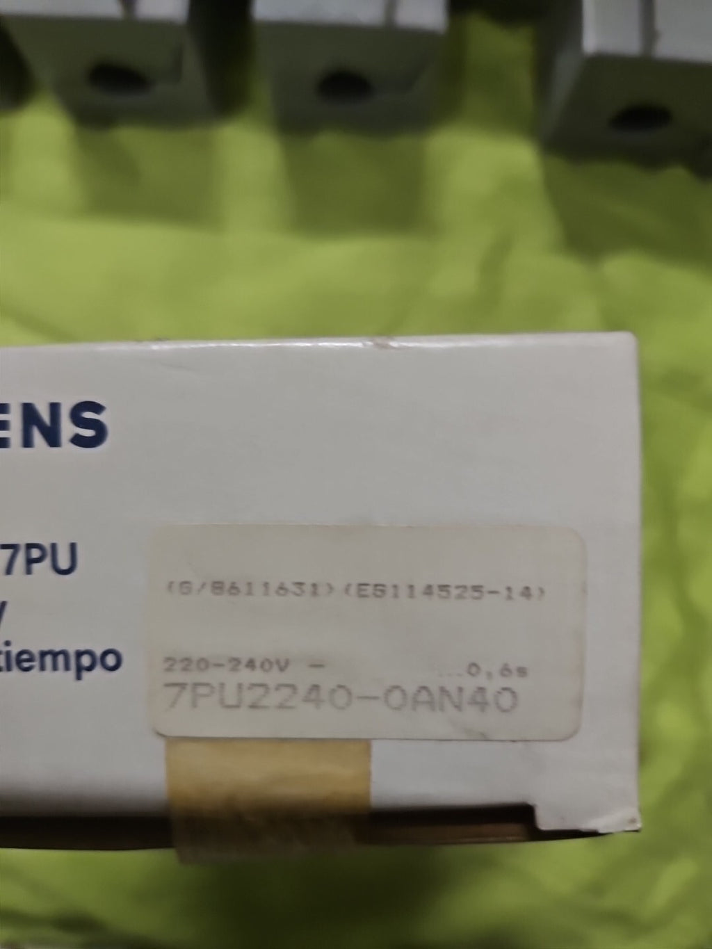 SIEMENS 7PU2240-0AN40 7PU22400AN40 SICHERHEITSRELAIS, ZEITR. Neu/ovp, New In Box