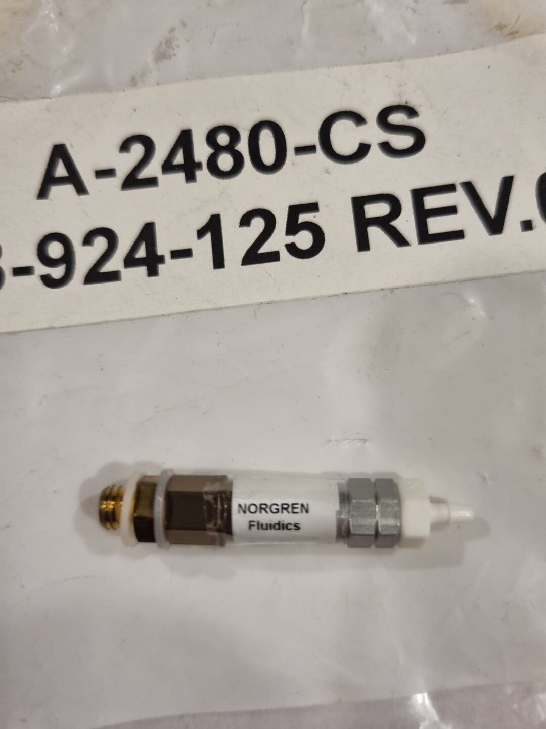 NEW Norgren 4LR-010-D06 Pneumatic Control Restrictor 4LR010D06 new old stock