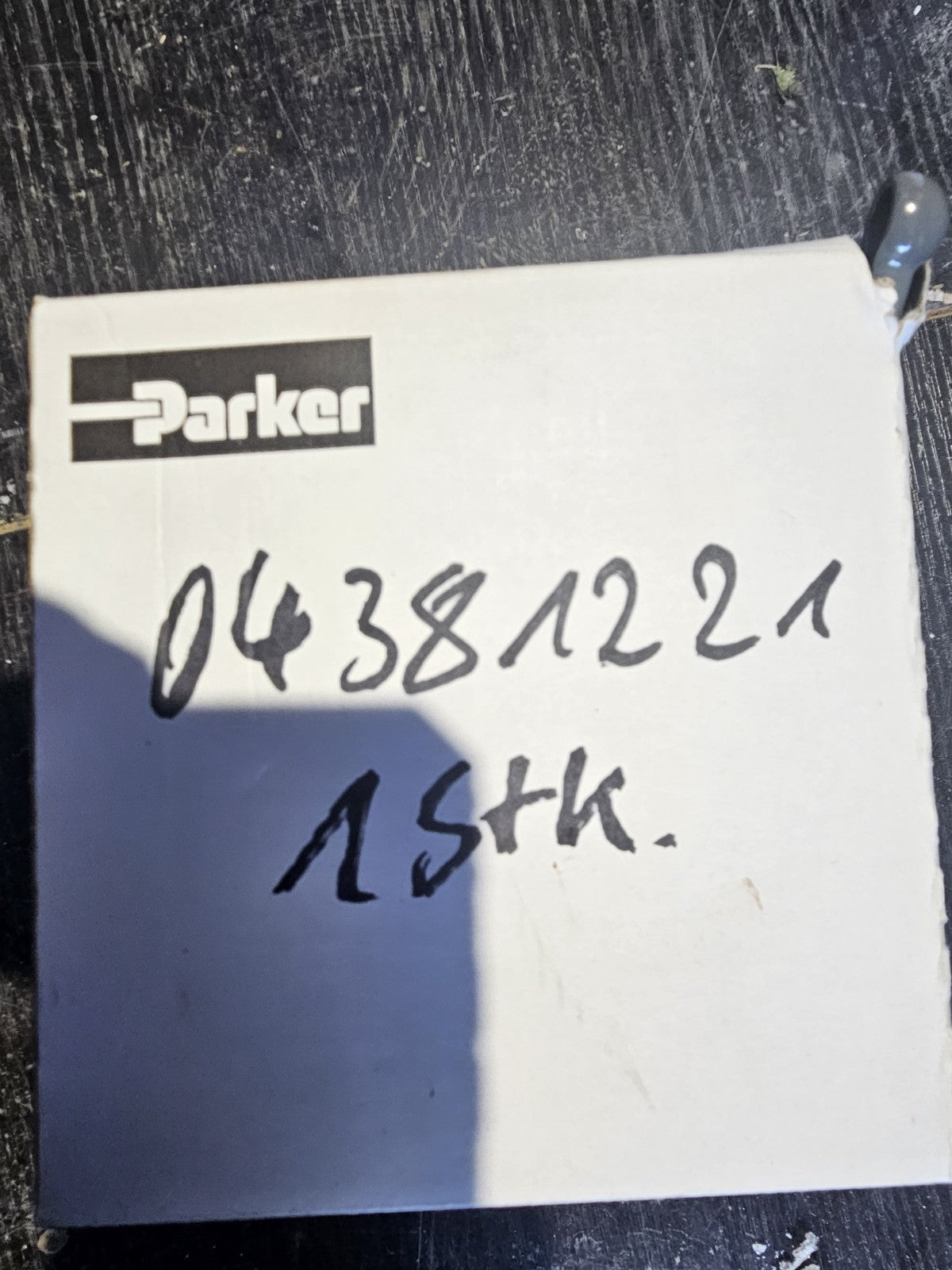 Parker LE-0438 12 21  0438 12 21 / 04381221 Lockable Ball Valve NEW IN BOX,NEU