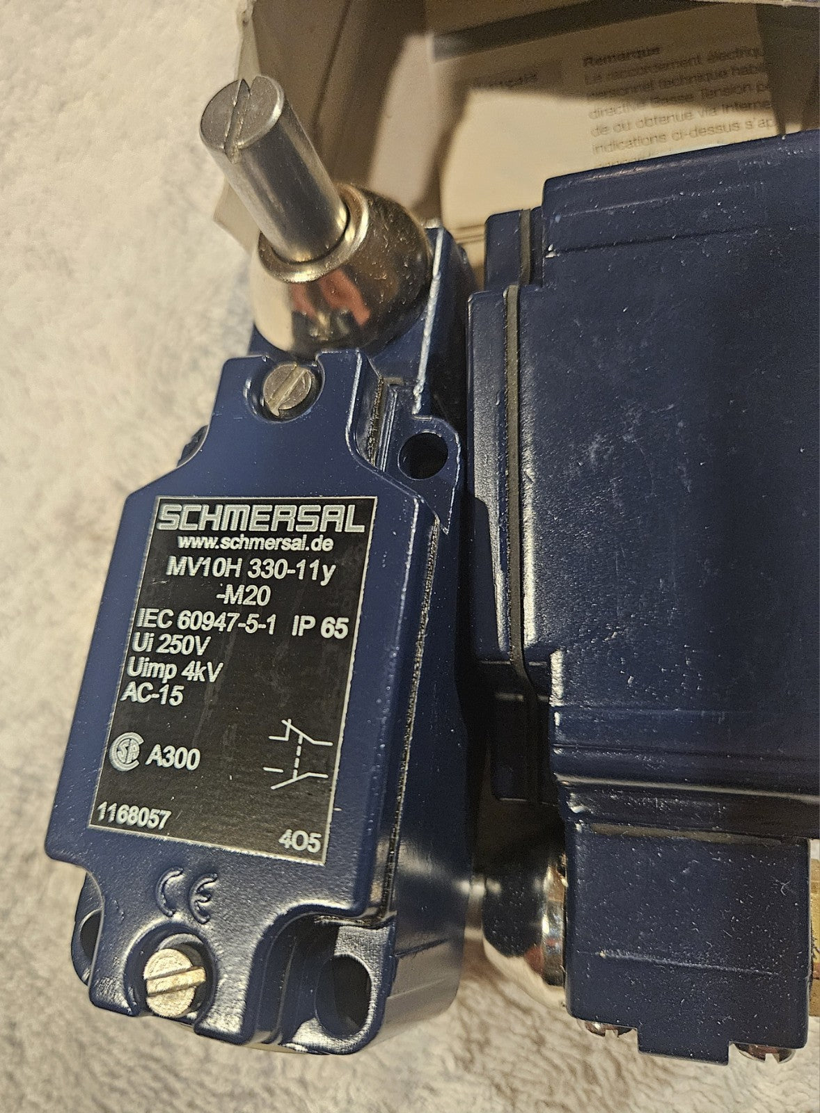 2 x SCHMERSAL Positionsschalter position Switch MV10H 330-11Y-M20 new unused NEU