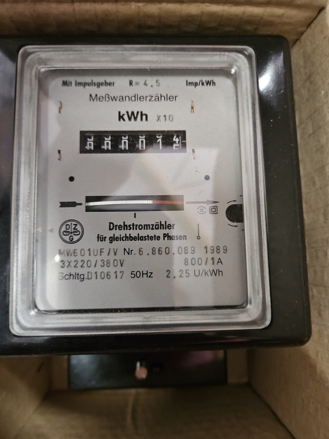 D.Z.G. D10617, Meßwandlerzähler MW601UF/V 1,2 U/KWH, 3x220/380V Neu/OVP,new