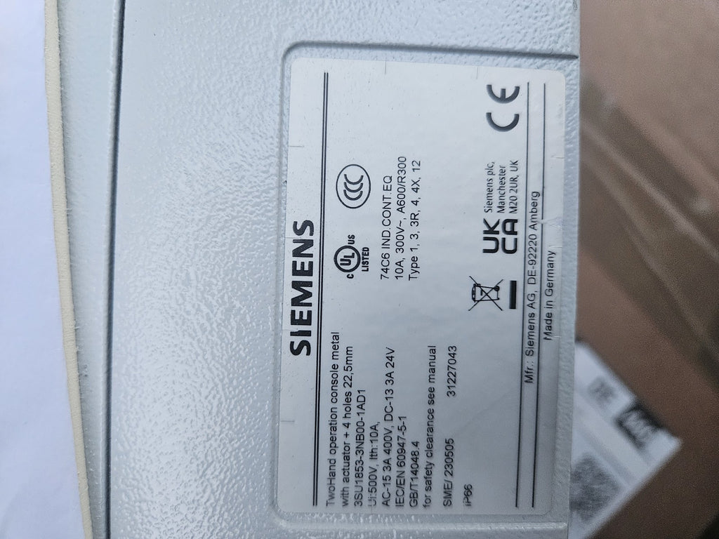 Siemens Dig.Industr. Zweihand-Bedienpult 3SU1853-3NB00-1AD1 Zweihandpult Neu NEW