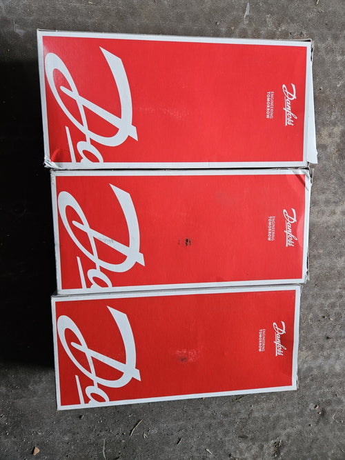 017-500666 Danfoss Temperature Switches,RT101 +25/+90C,017500666 New In Box, Neu