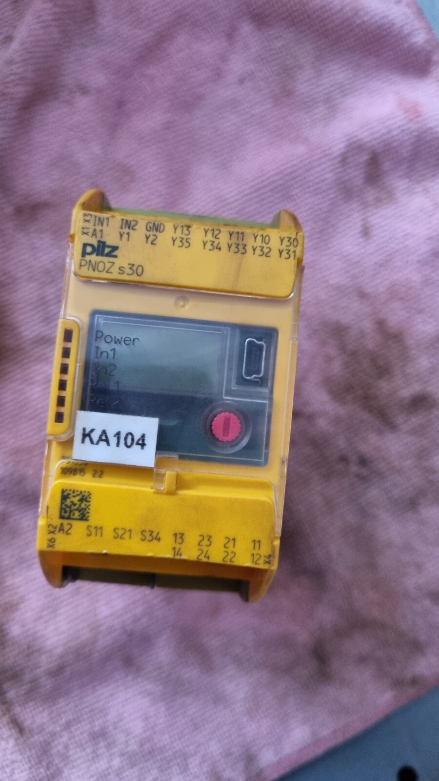 Pilz PNOZ S30 C 24 Sicherheitsrelais 751330 worldwide shipping