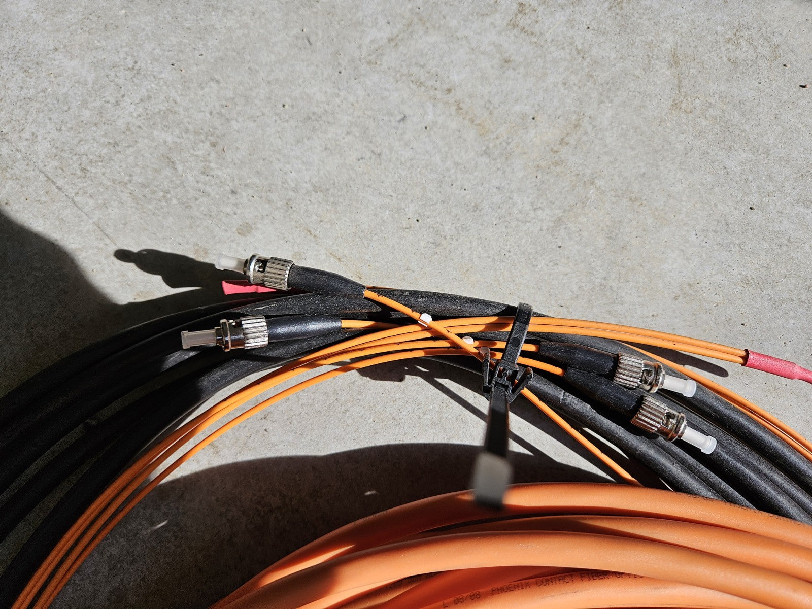 Phoenix Contact Fiber Optic Cable I-V(ZN)H11Y 2G50/125 2,5B600 +0,7F1200 GDM 