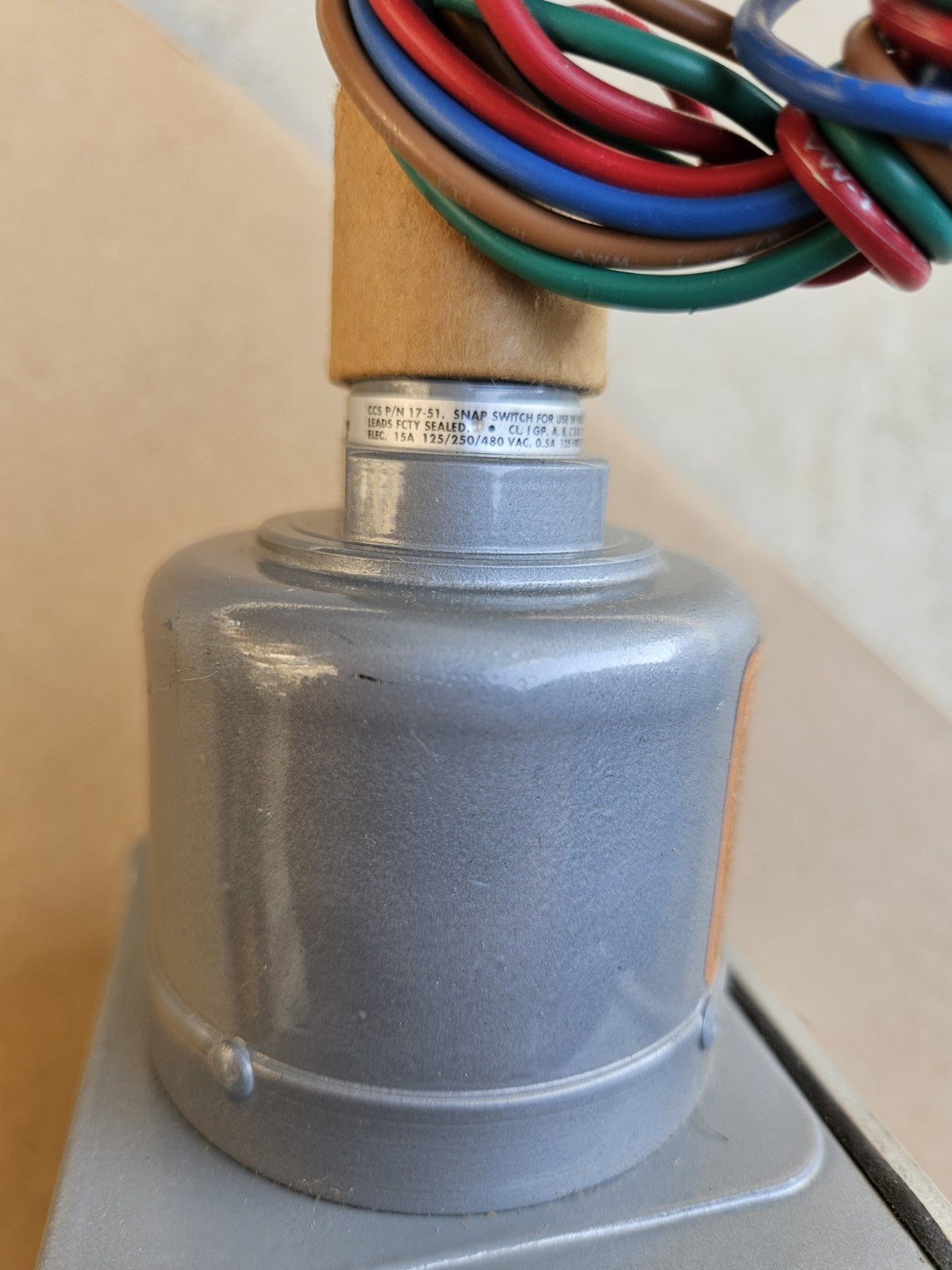 CCS CUSTOM CONTROL SENSOR 646DZE2 Pressure Switch, Ex-proof New Nos Neu Unused