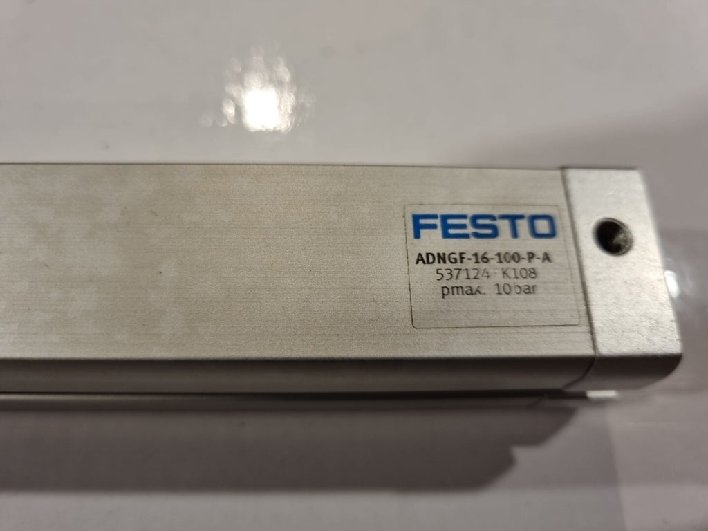 Festo ADNGF-16-100-P-A 537124 Kompaktzylinder, wie neu!