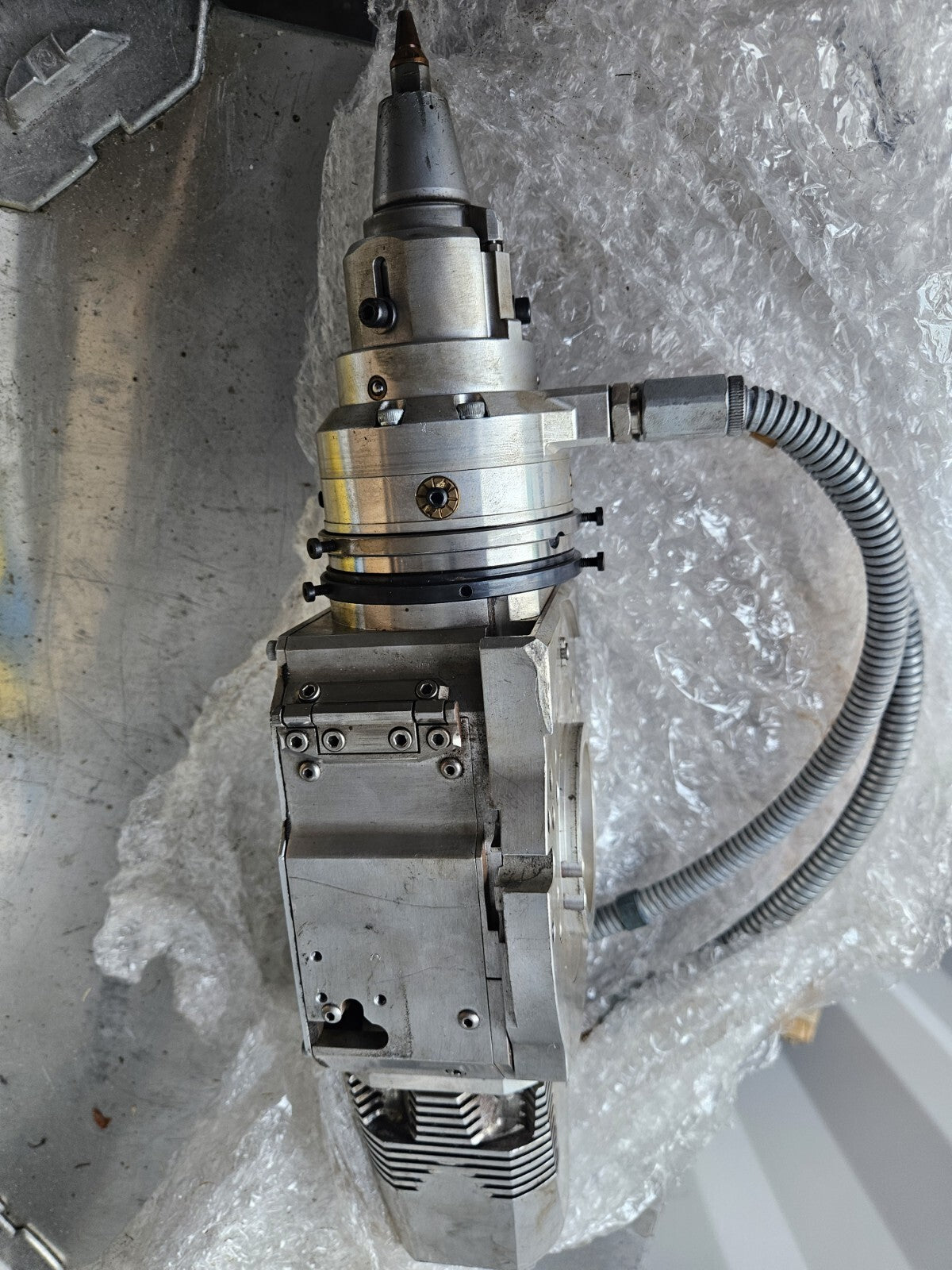 IPG Laser Prima LASER Konvolut Schneidköpfe, Fokusiereinheit, div.Ersatzteile