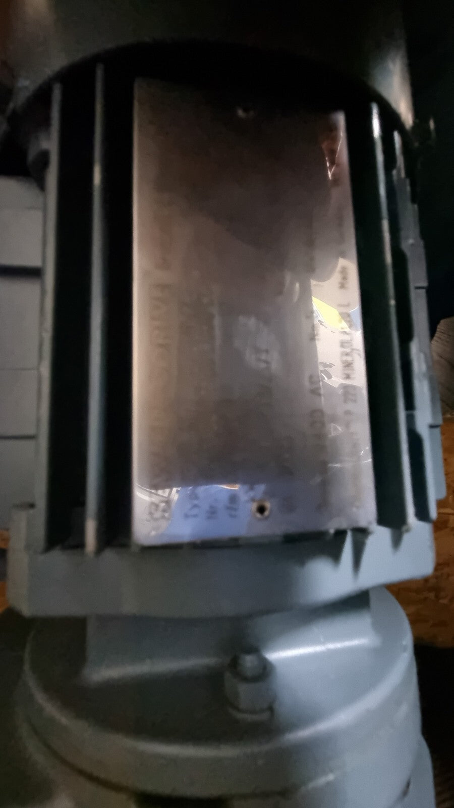 SEW Eurodrive K37 DT71D2/BMG/Z Motor mit Winkelgetriebe, refurbished