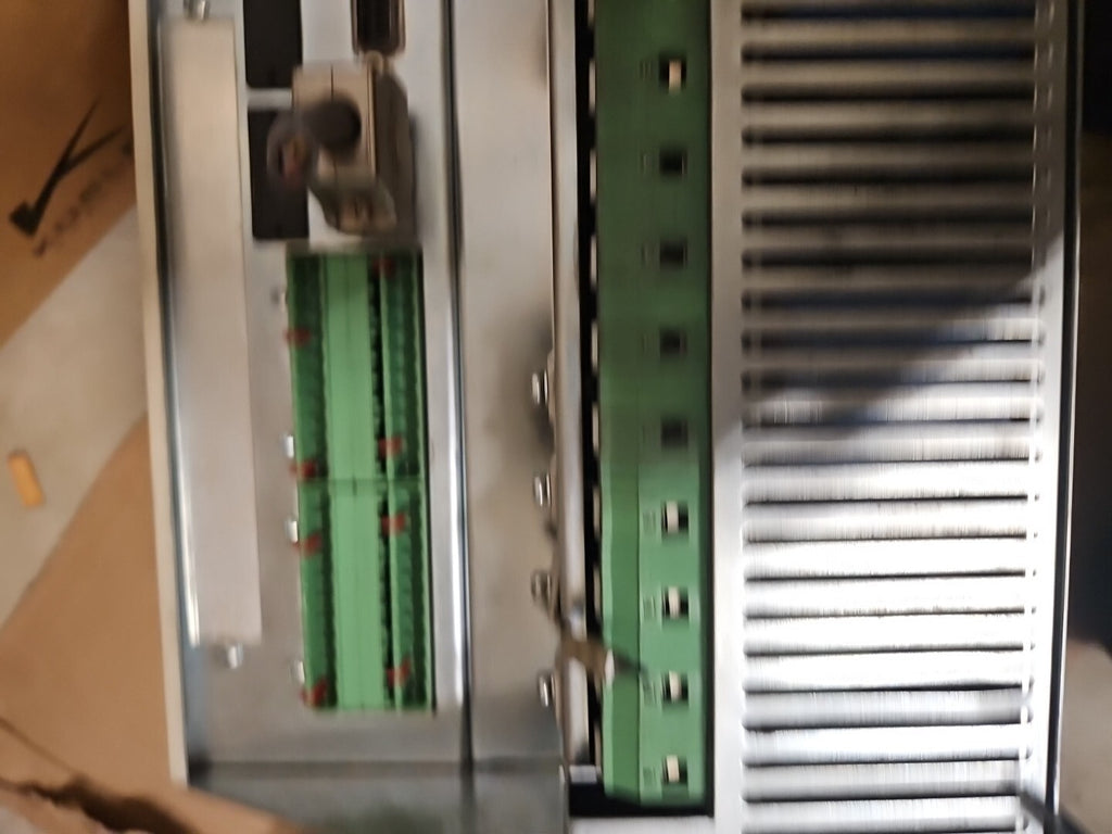 Lenze 8600 Typ 33.8602-E.   Frequenzumrichter   33.8602 E.5C.60 Fully Working 
