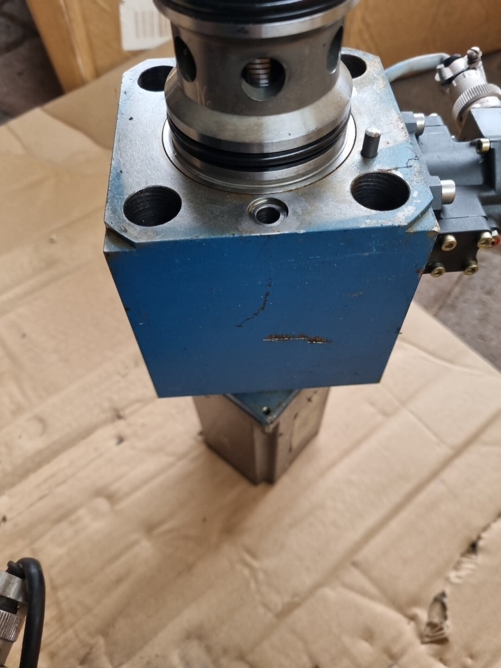 Bosch Rexroth 3WRCE 32 L001-1X/SG24/M, R900901789, 00566057, Finn Power, Valve