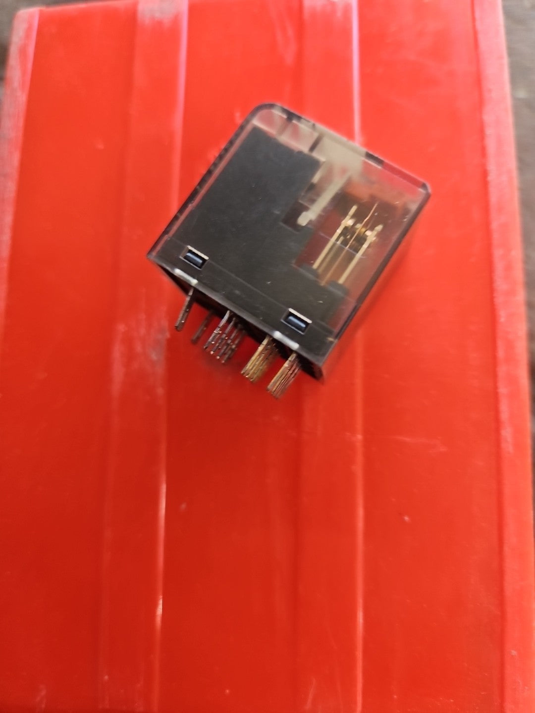 Schrack Relais PT570730 miniature relay 230 VDC 6 A 250 VAC 4 Wechsler New Neu!!
