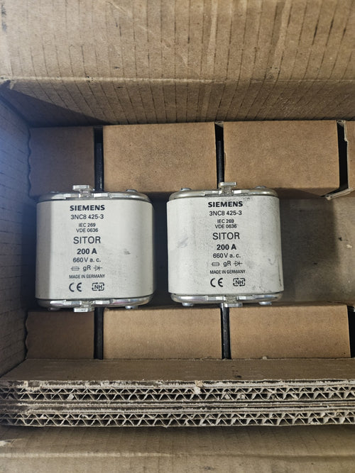 2 x Siemens Sicherungseinsatz / 3NC8425-3 / AC 660V, DC 440V / 200A Neu/ovp New