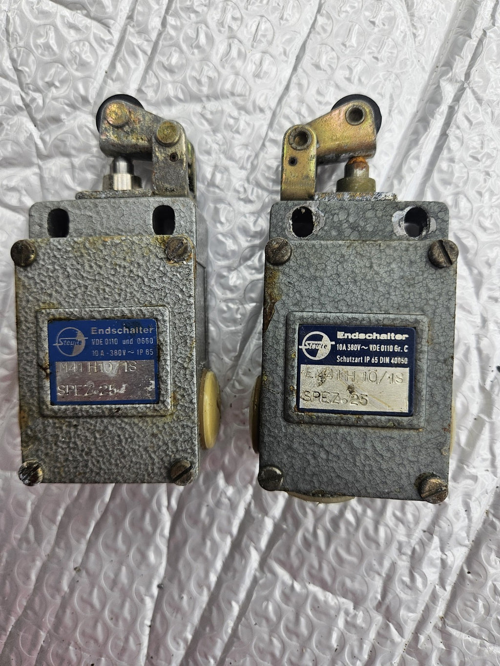 2 x Steute Endschalter EM41 H10/1S Spez.25, Used, Working, Tested