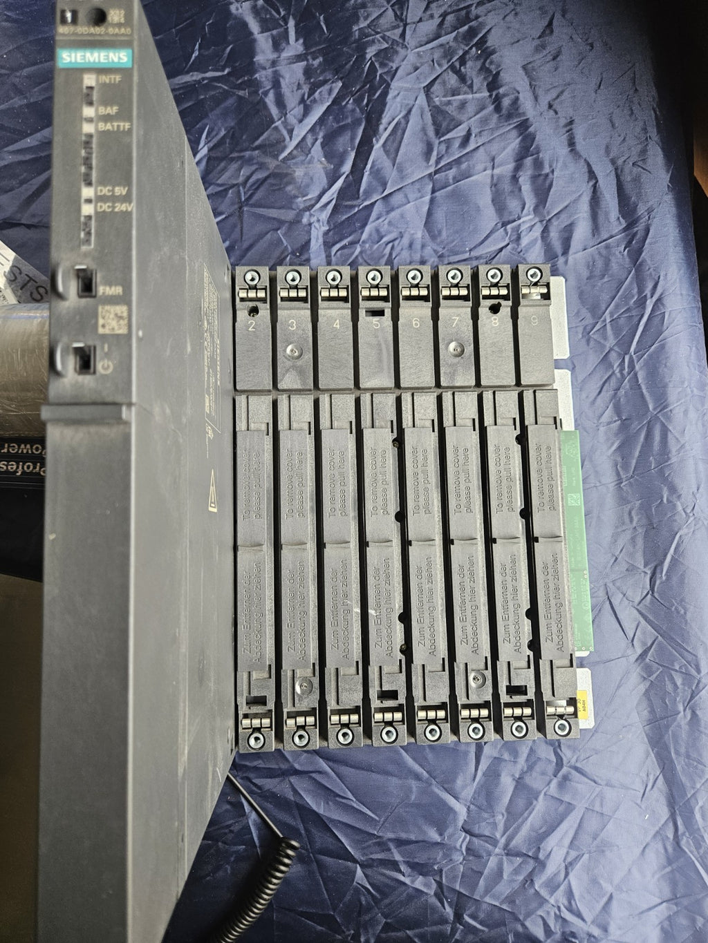 Siemens SIMATIC S7-400 UR2 Rack 6ES7400-1JA01-0AA0 + 6ES7407-0DA02-0AA0
