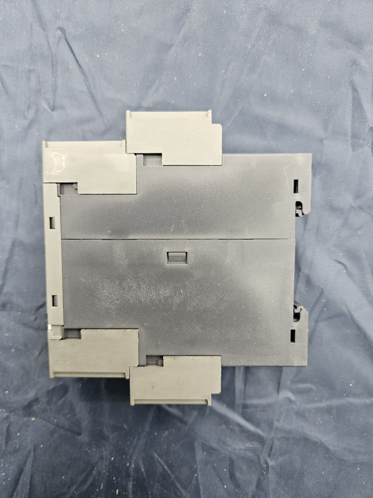 ABB Temperaturmonitor 1SAR700013R0005, C511.03-24, PT100 24VCA New/No Box Neu