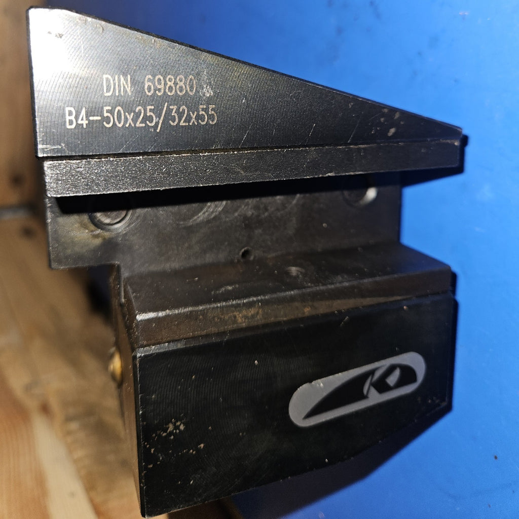 Radial-Werkzeughalter B4-50x32-55 DIN 69880 (ISO 10889) New Old Stock Unused Neu