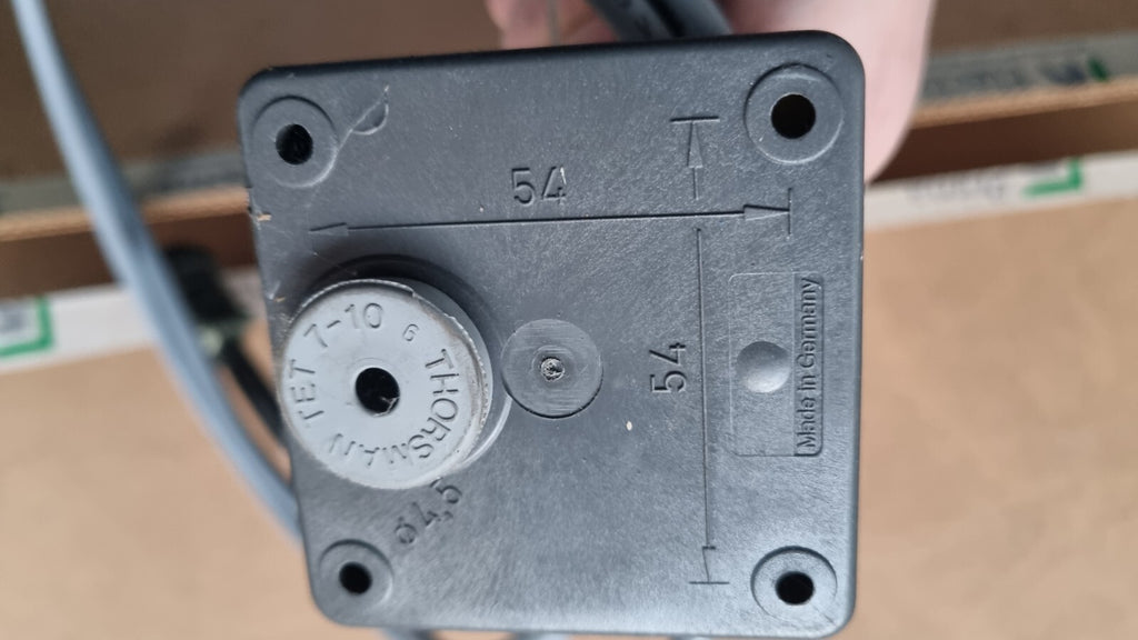 NotAus-Schalter Switch Safety Emergency CNC SPS incl. Cable, neu, new old stock