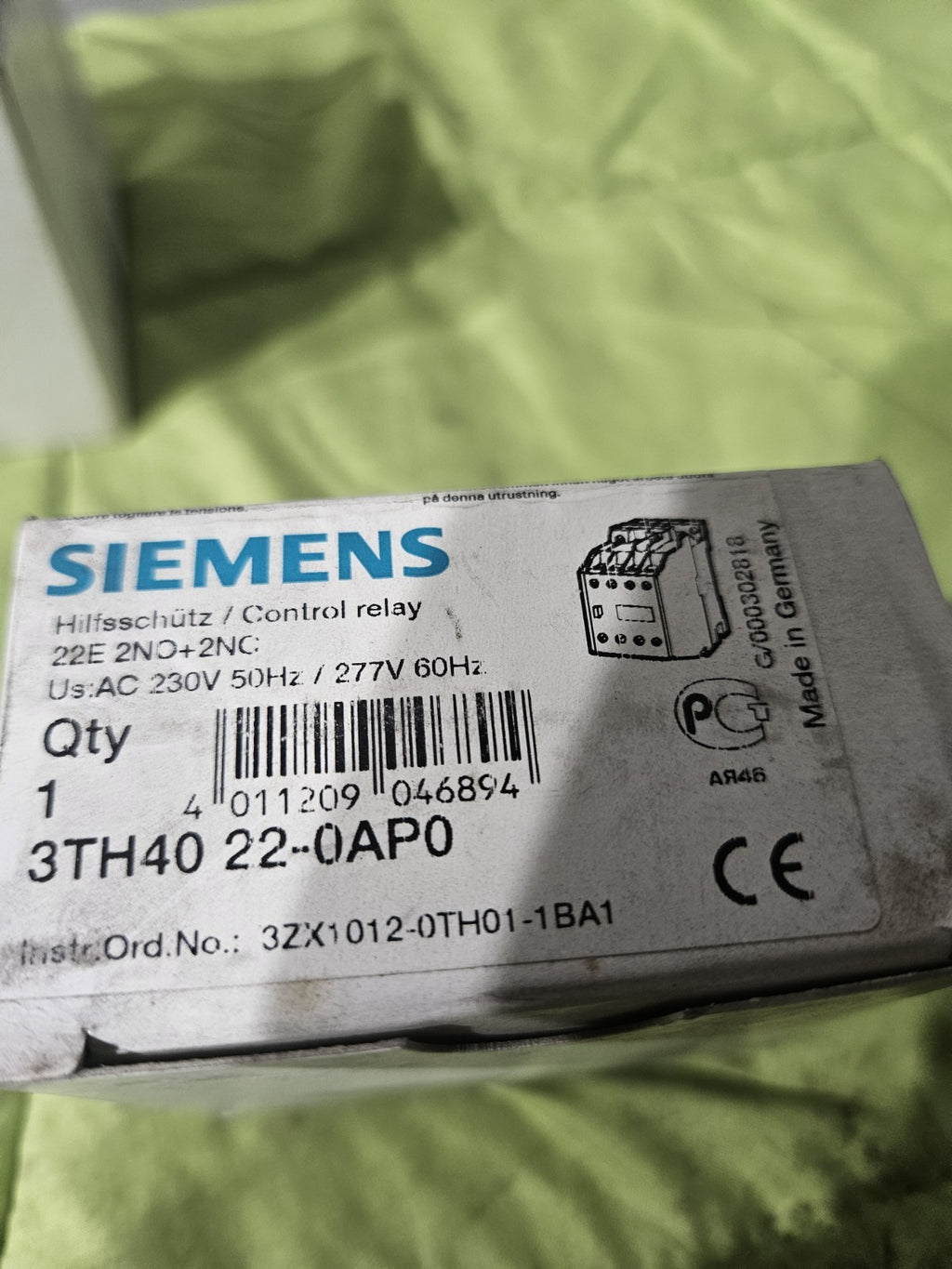 Siemens Hilfsschütz 3TH4022-0AP0 3TH40 22E 2NO+2NC Contactor Relay Neu/ovp New