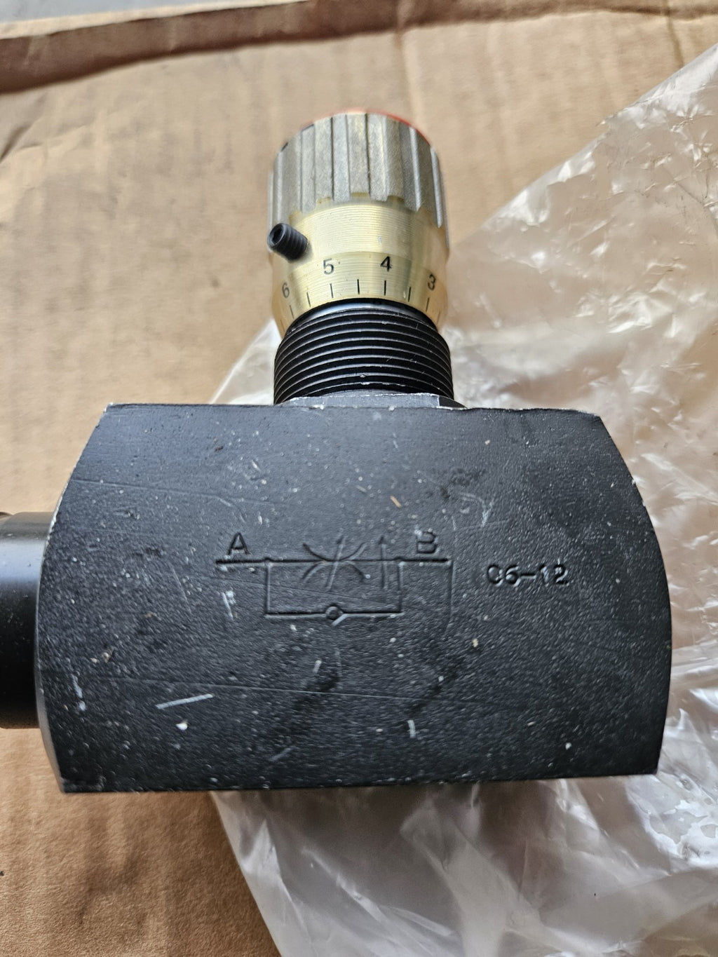 Compensated single-acting flow control valve TOGNELLA FT277/2-14 Ventil 320 Bar 