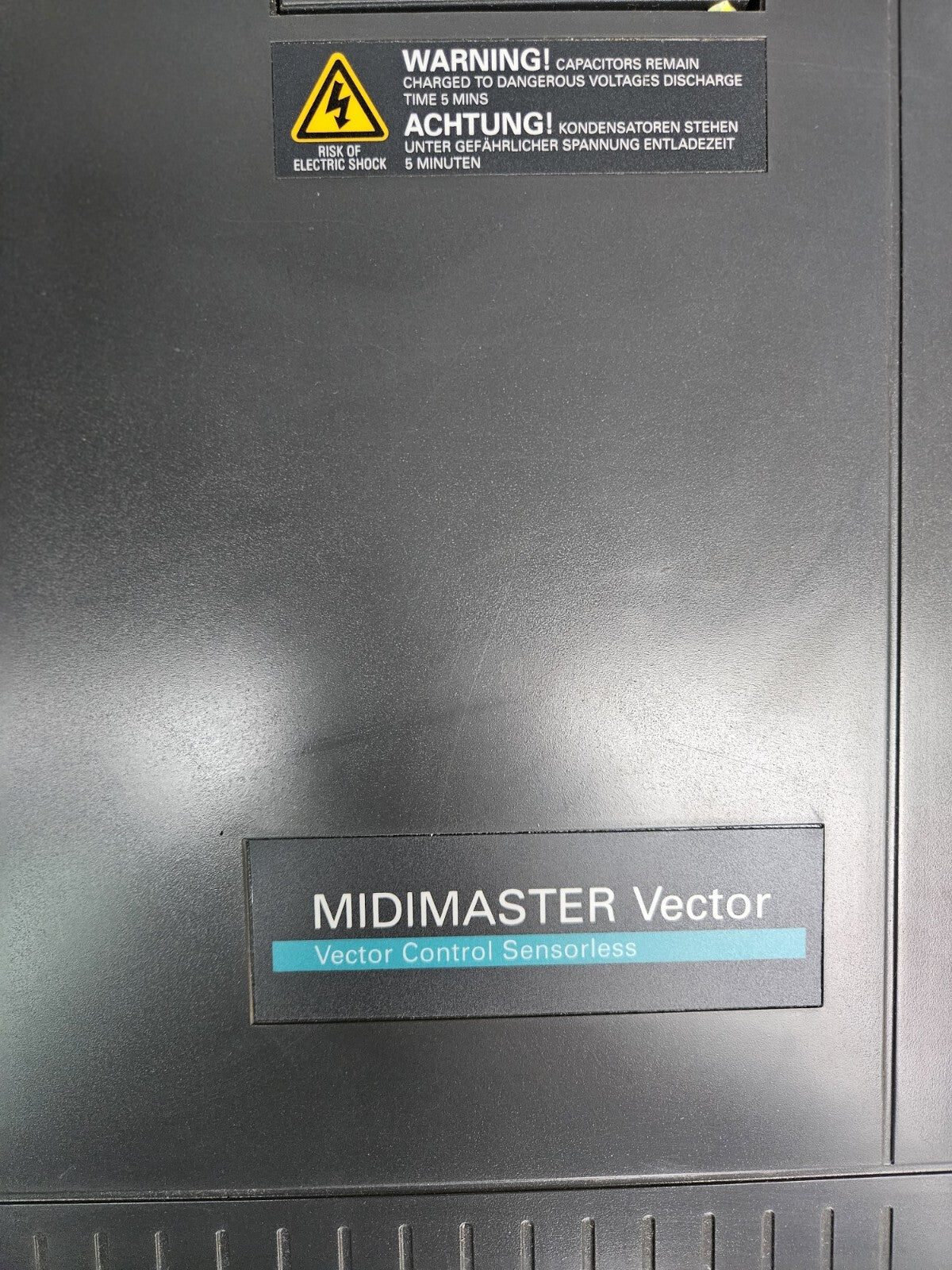 SIEMENS 6SE3222-4DG40 MIDIMASTER VECTOR 15HP / 11 kW Fully Working Condition