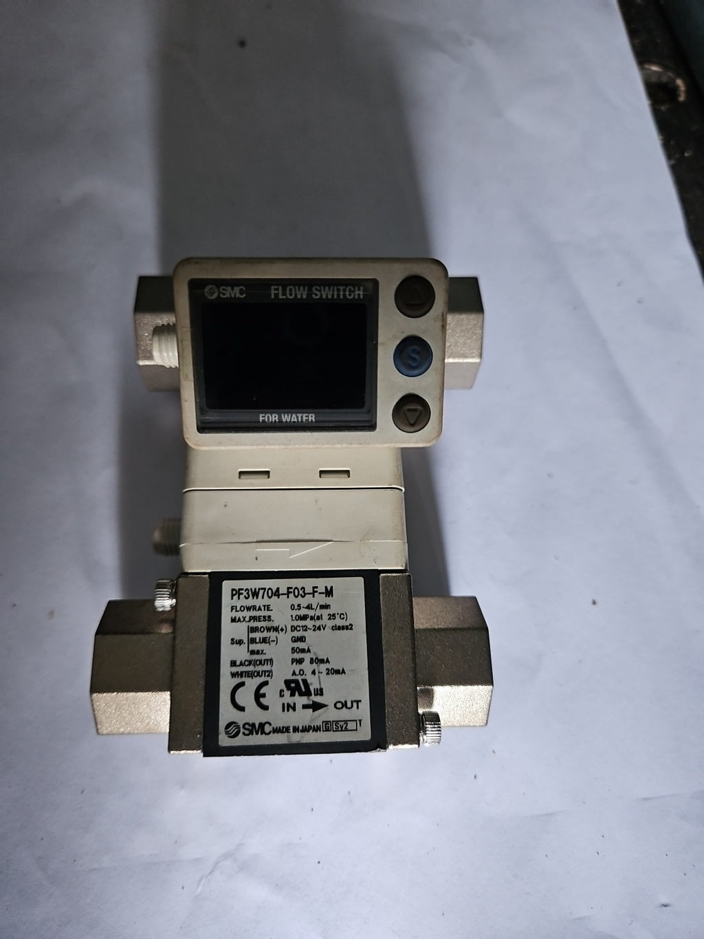 SMC PF3W704-F03-F-M Flow Switch, Meter 0,5-4l/min, New Unused Neu 