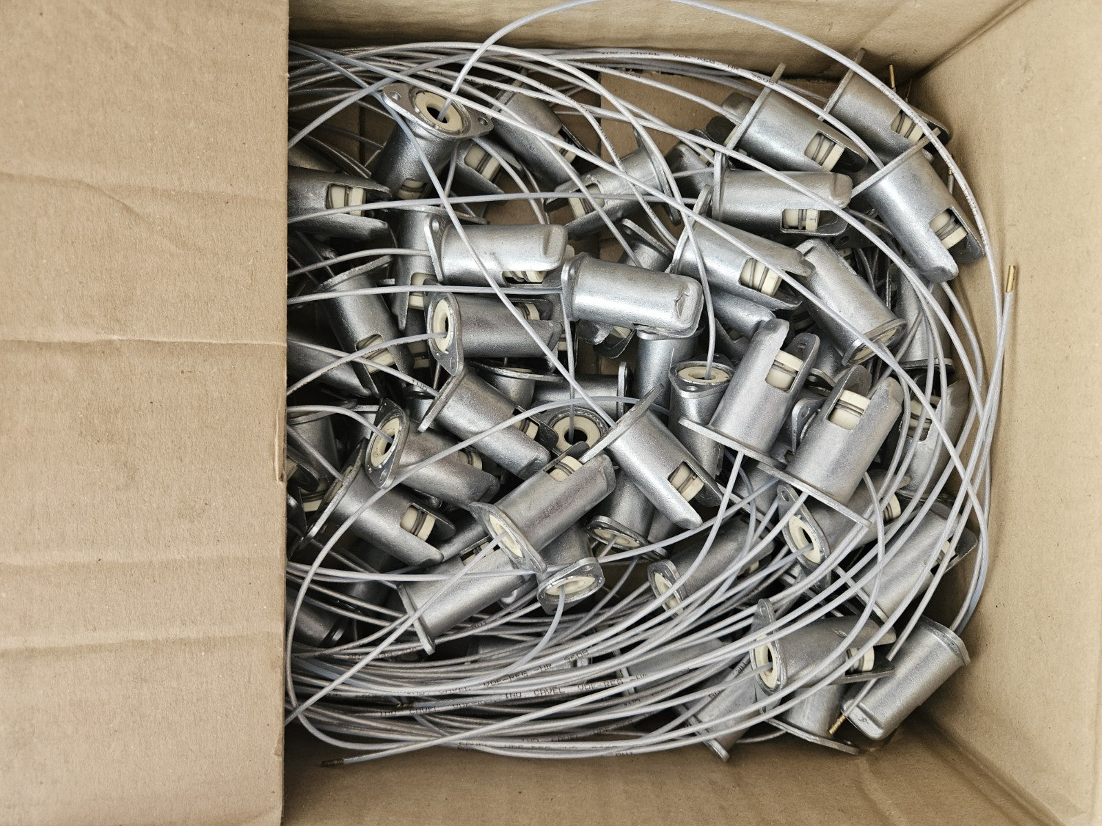 1 x BENDER +WIRTH FASSUNG R7s  Umhüllte Aluminium-Fassung 250V 10A  Nr. 952 Neu