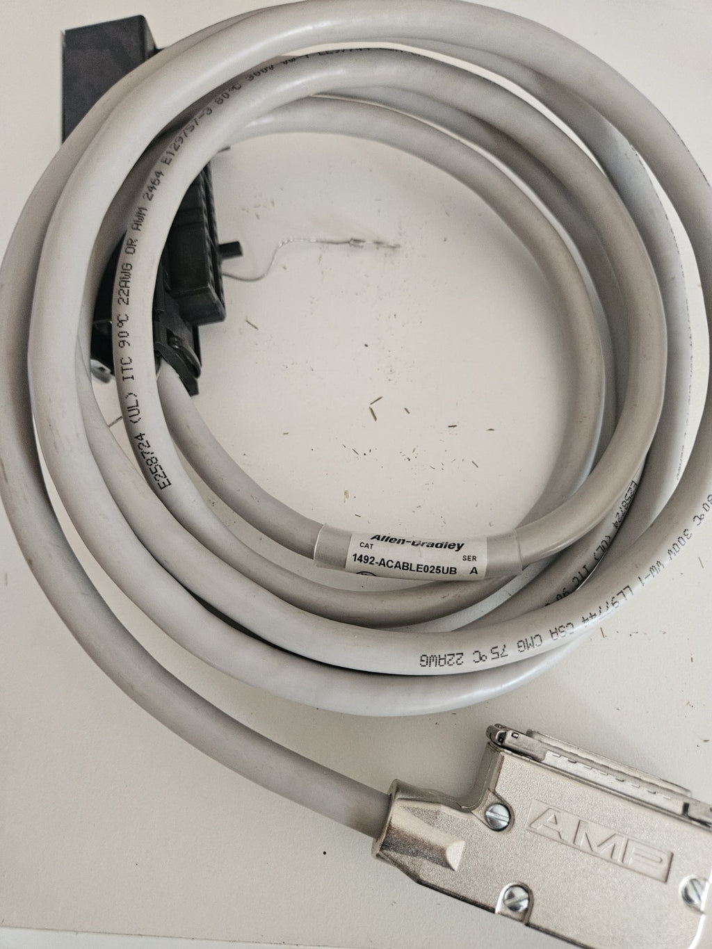 Allen-Bradley 1492-ACABLE025UB Interface Cable - New no Box, Unused, Neu