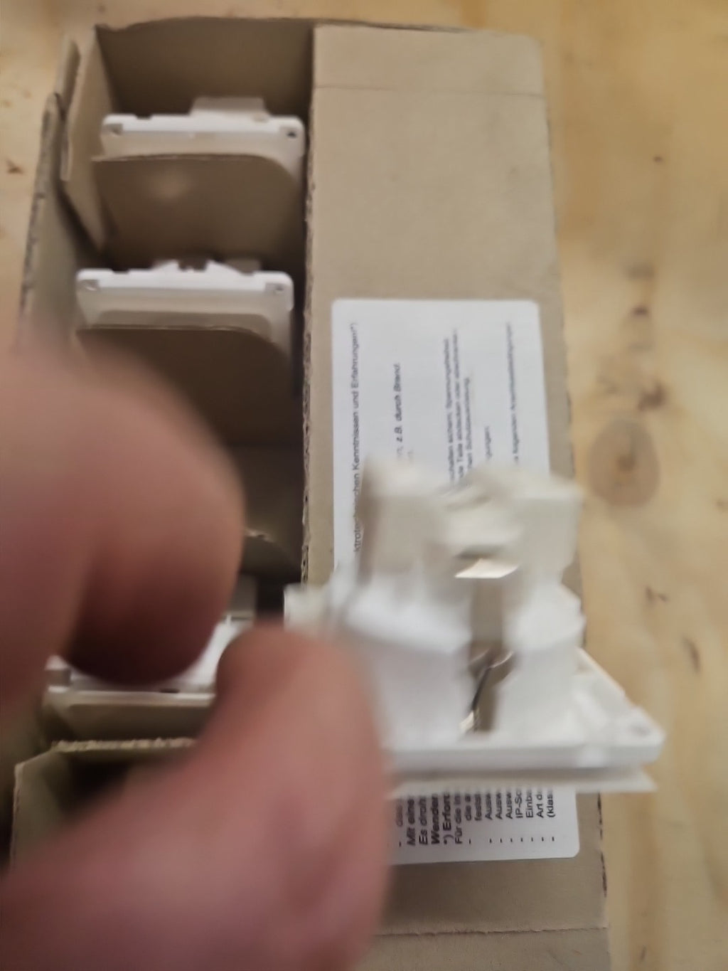 10 x Peha Steckdose D 6711.02 IP20 Abdeckung weiß Stecker Steckdosen 00602011