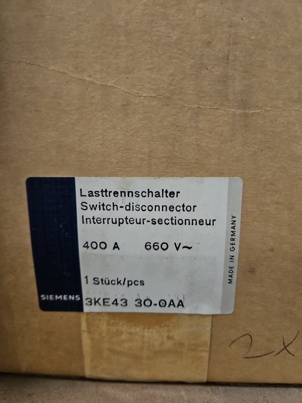 New In Box SIEMENS 3KE4330-0AA Lasttrennschalter, Switch Disconnector, Neu/ovp