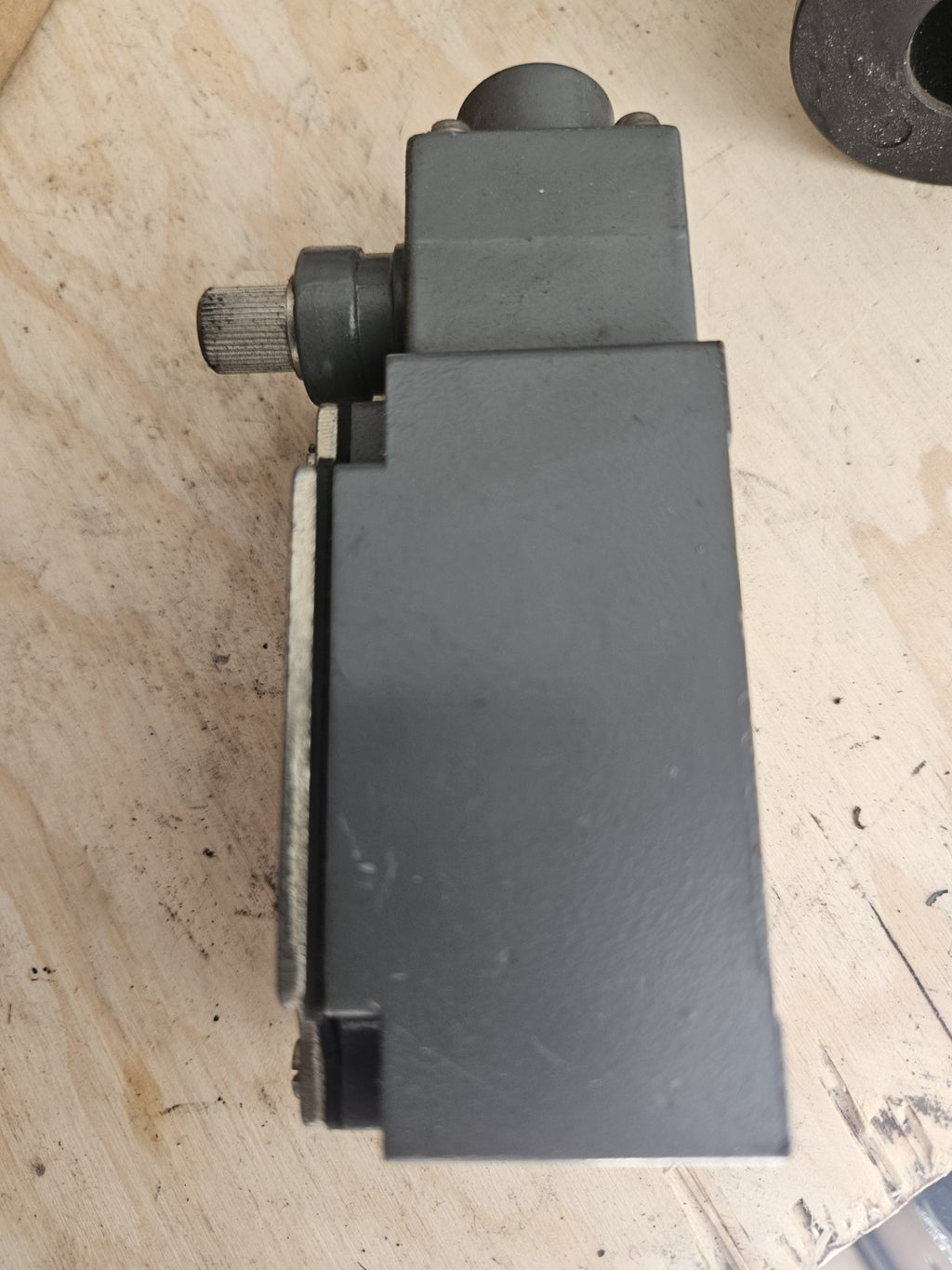 DIN 43694 Limit Switch Elan SHT 12.103, Fully Working, Tested Bargain 300V