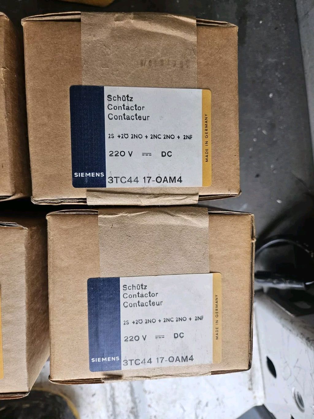 SIEMENS 3TC4417-0AM4 3TC44 17-0AM4 Schütz, Baugröße 2, 2-polig -sealed- New Neu