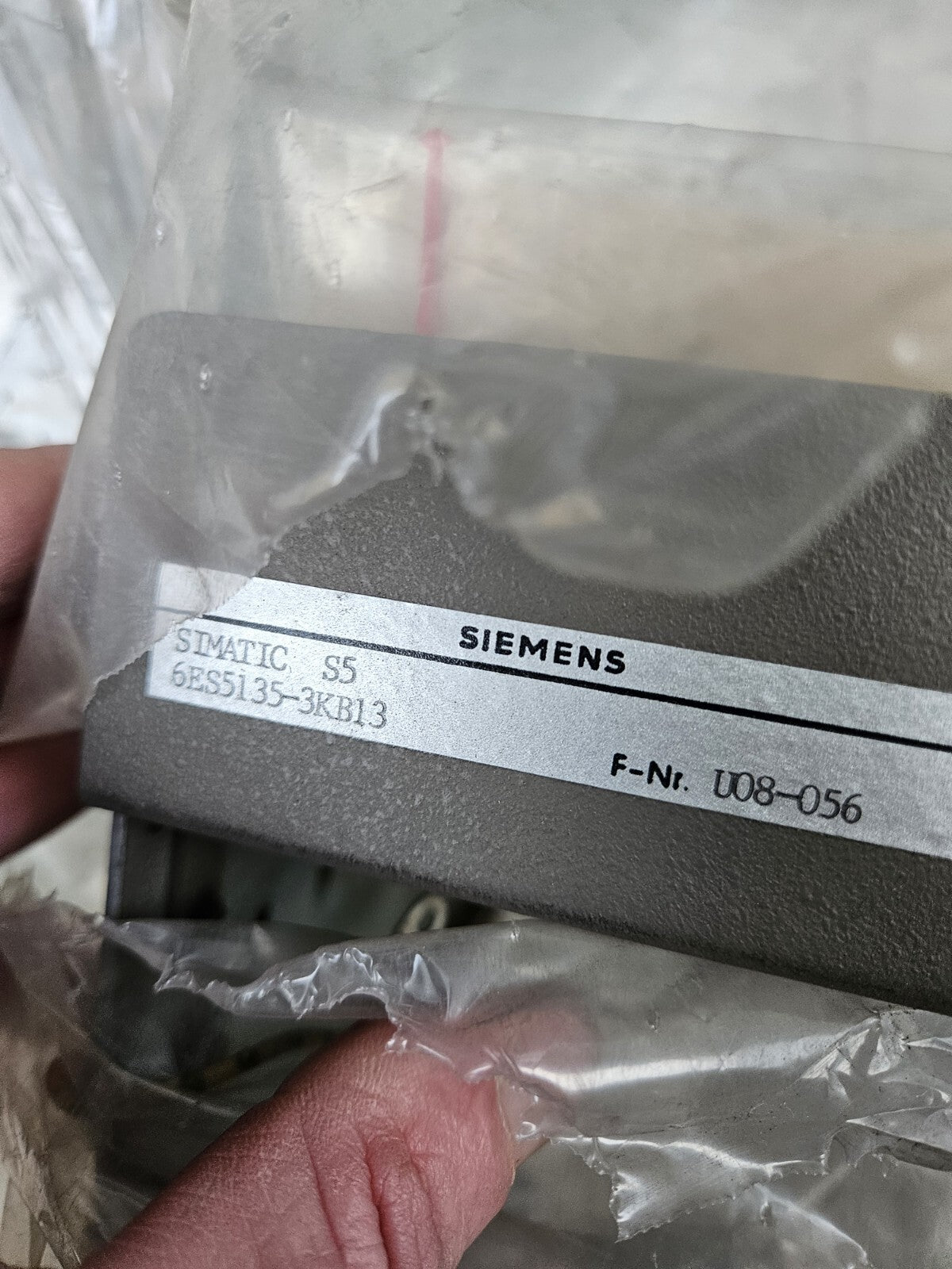 Siemens 6ES5135-3KB13  SIMATIC S5 135U CENTRAL CONTROLLER 21 SLOTS New Neu Nos