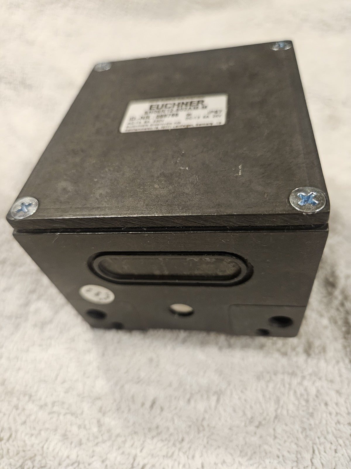  EUCHNERSN06R12-502AM-MID.-NR.: 088766 Position Switch unused, No Box Neu New