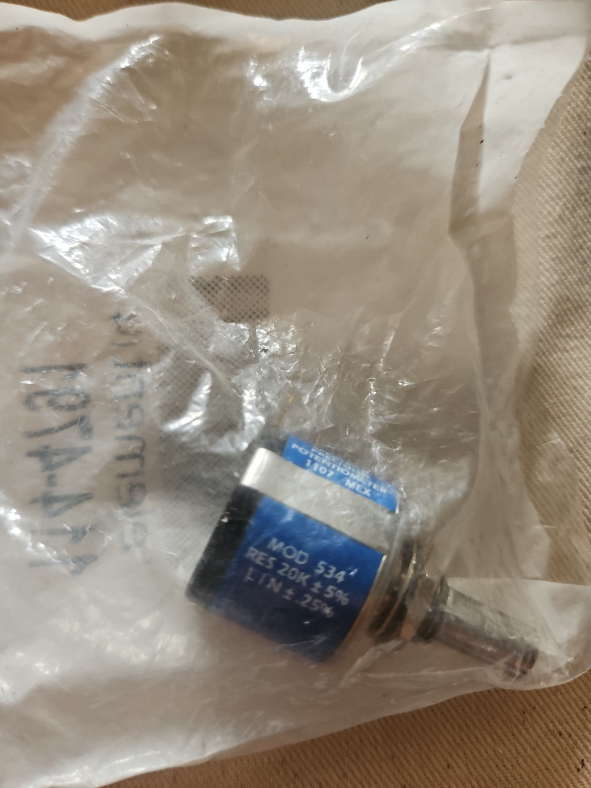 Farnell 114-4791, Vishay Spectrol 534 Res 20K,  Poti, new in Sealed bag, Unused