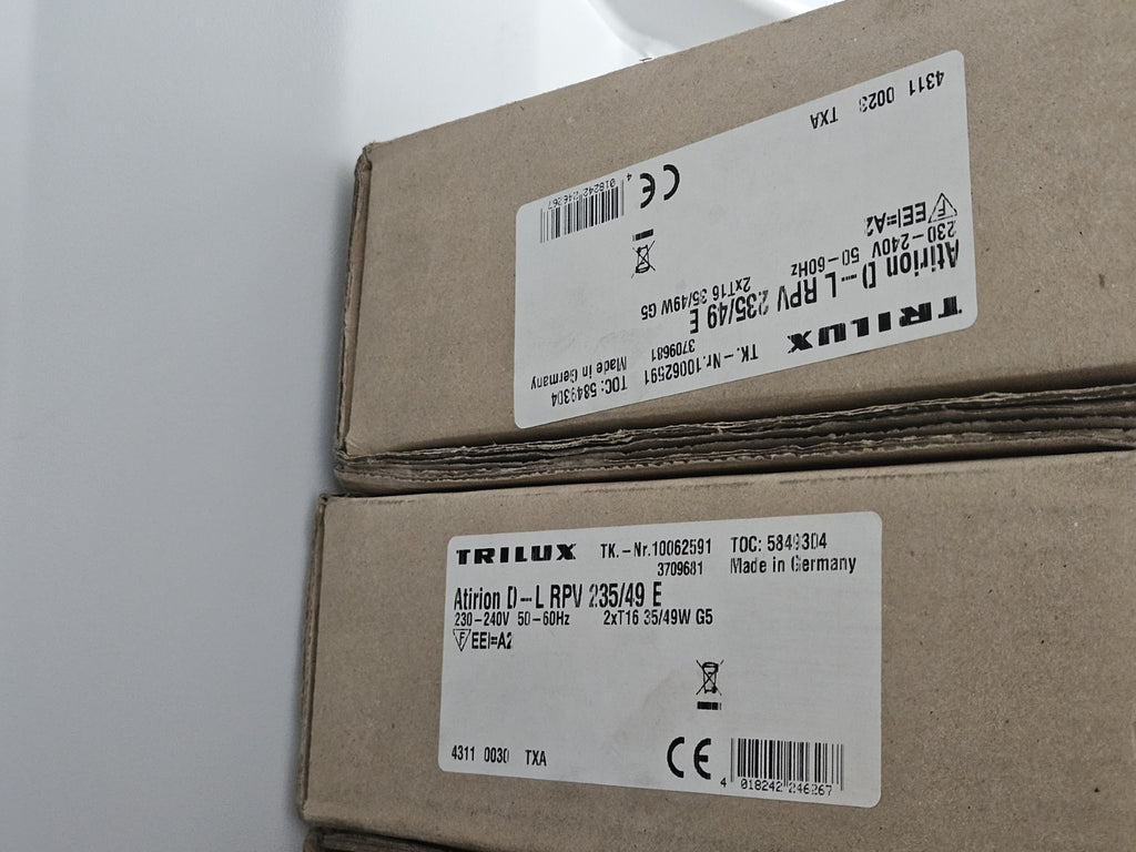 1 x Trilux Atirion D--L RPV 235/49 E, 1534mm, NEU/OVP, 2 x T16 35/49W, Rasterleu