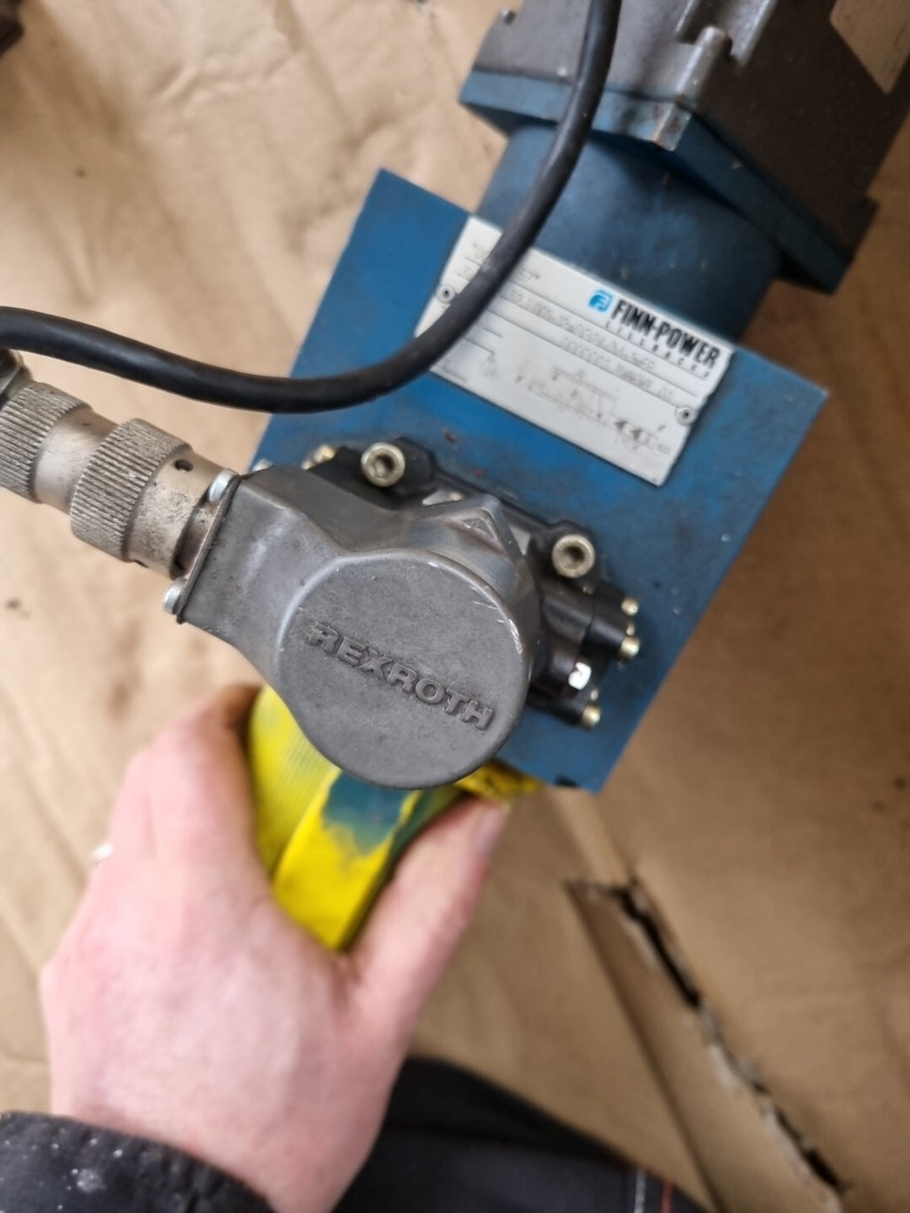 Bosch Rexroth 3WRCE 32 L001-1X/SG24/M, R900901789, 00566057, Finn Power, Valve