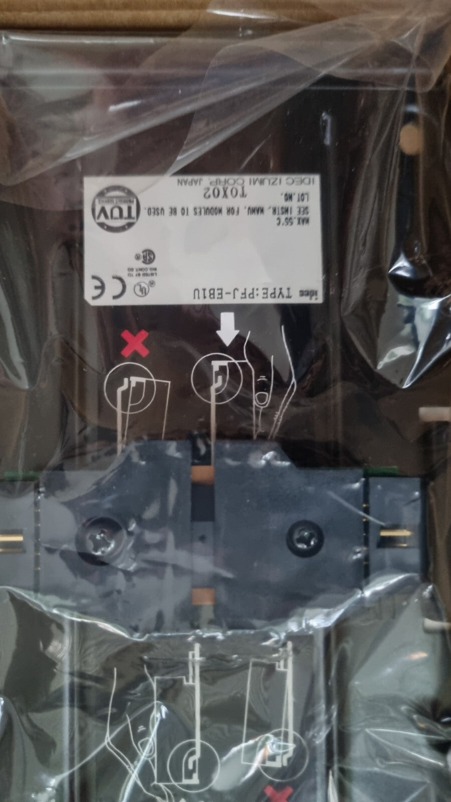 Idec PFJ-EB1U Expansion Base Plate PFJEB1U