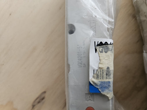 1 x SMC VQC4201-51 solenoid valve NEW Sealed Unused Neu/ovp