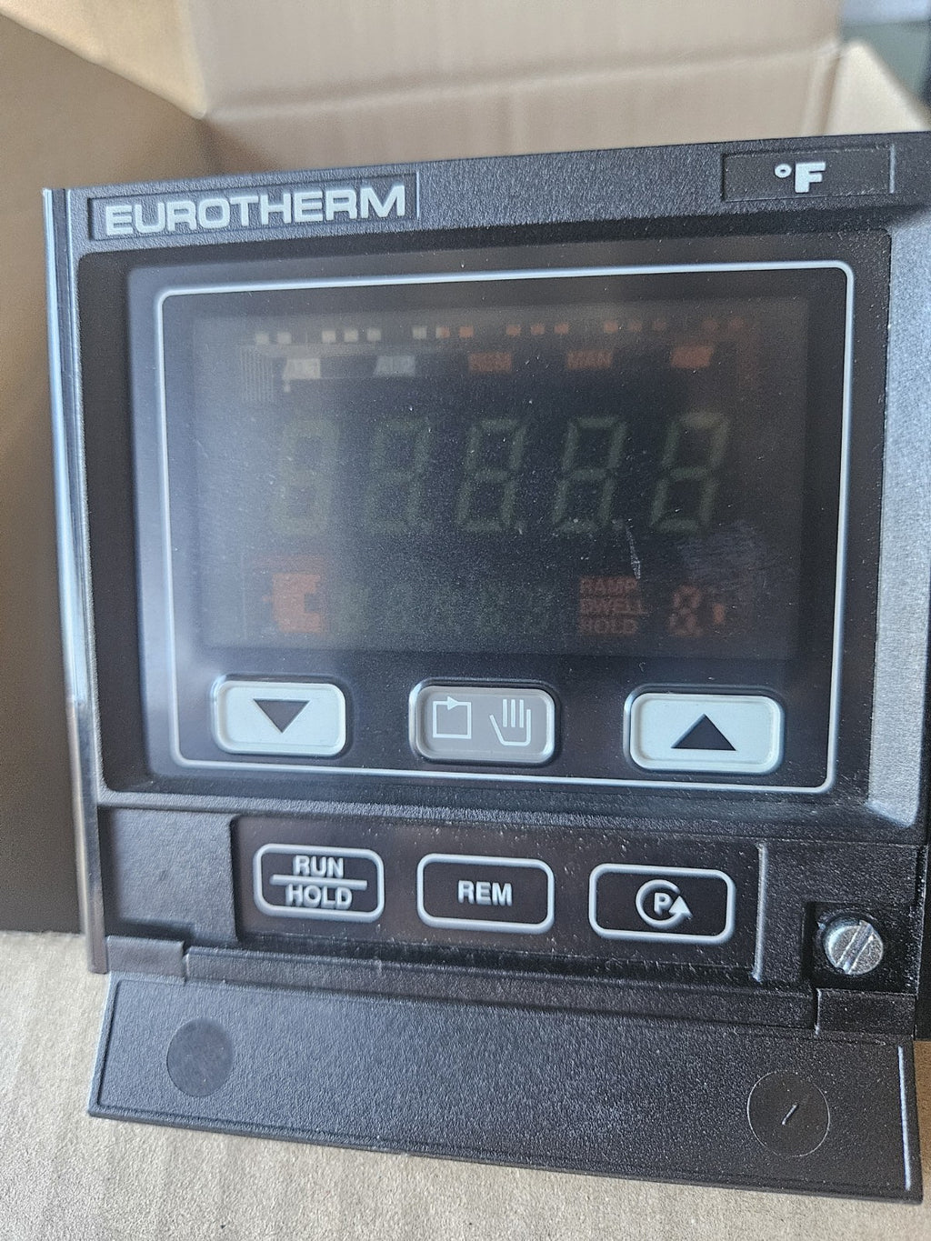 EUROTHERM 818S/4MA20/RVPR/NONE/FHD/FLD/X4MA20/M4MA20 Neu New Unused, Vers.420