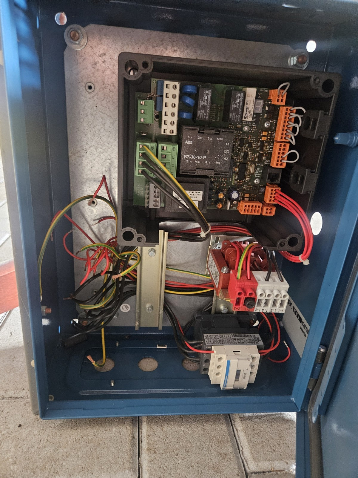 Demag Control Box with ABB Contactor & Transformer – Industrial Crane Component