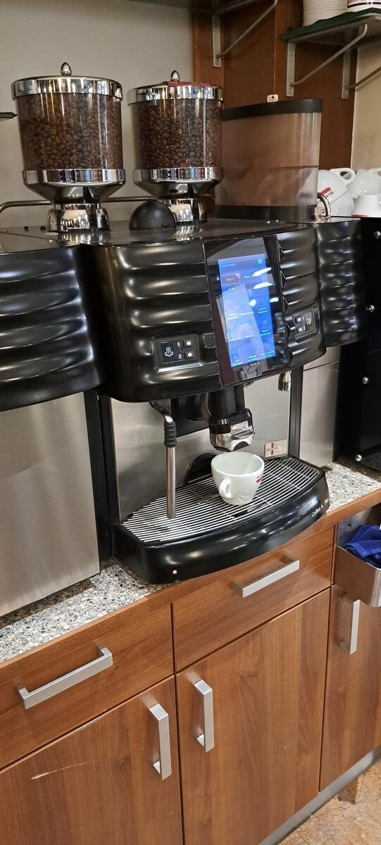 Schaerer Coffee Art Plus Touch, 12,5L Milchkühler und SCAP Choco.TOP Gastro/Café