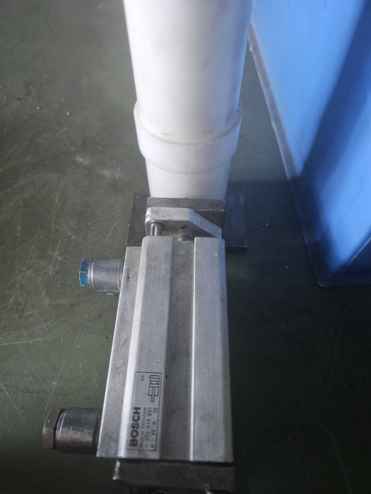 Bosch Rexroth 0 822 010 837 Pneumatic Cylinder 25mm Bore, 50mm Stroke, working